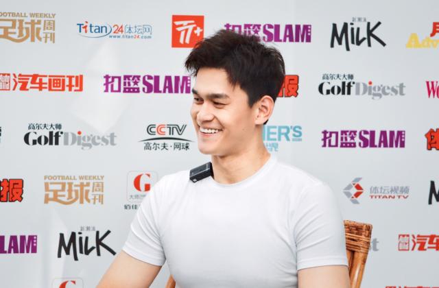 华体会体育官网-专访孙杨：从未说过不游了 两年里收获学业和爱情