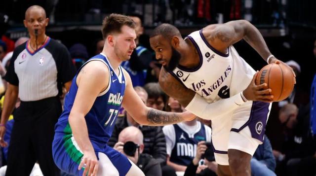 华体会体育入口-湖人屡屡崩盘谁的错？詹皇或又浪费一年